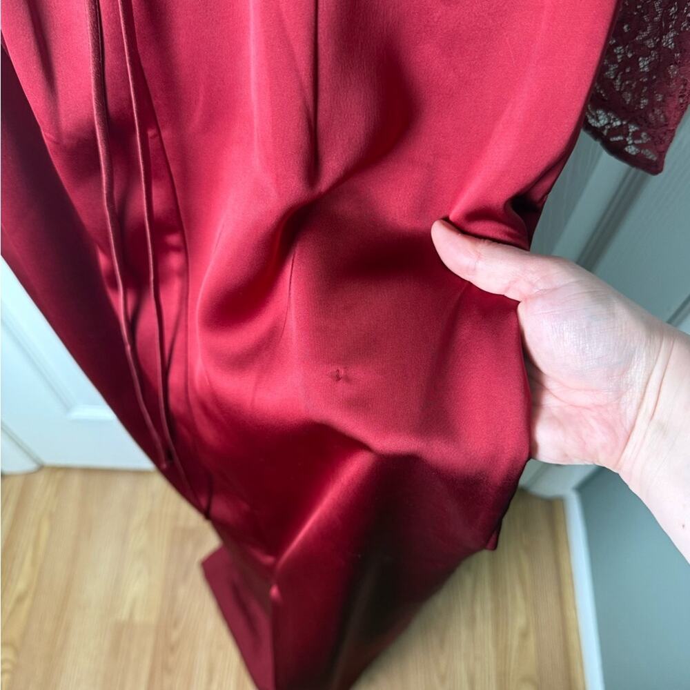 House of CB PERDI Berry Satin Maxi Dress With Corset M PLUS CUP - Picture 13 of 16